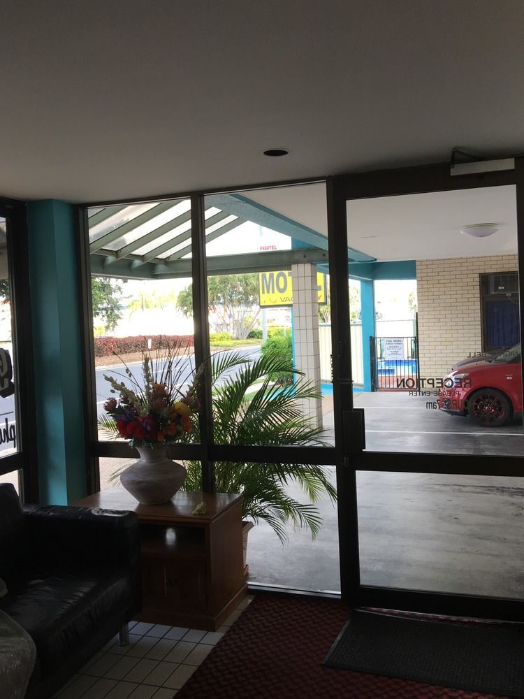 Tropical Gateway Motor Inn Rockhampton Exterior foto