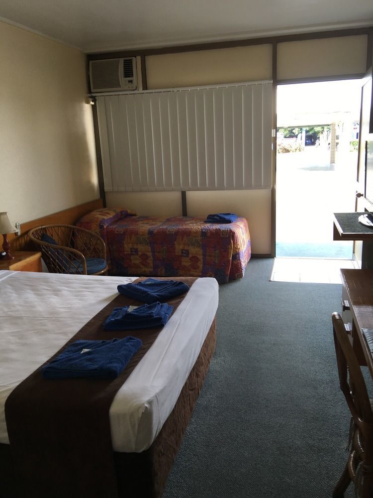 Zed Motels Tropical Gateway Rockhampton Exterior foto